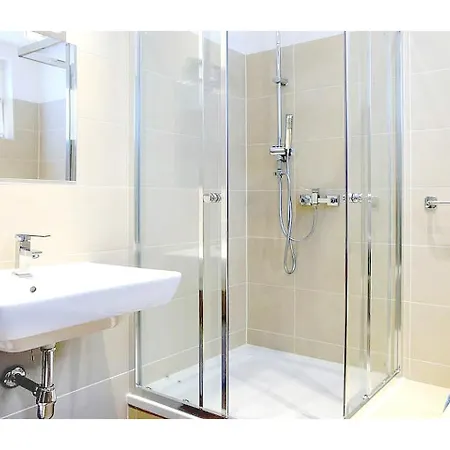 White Apartman *